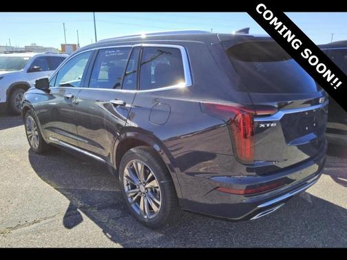 2025 Cadillac XT6 Premium Luxury FWD