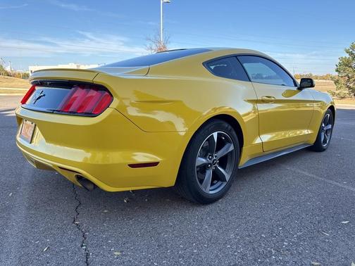2015 Ford Mustang V6
