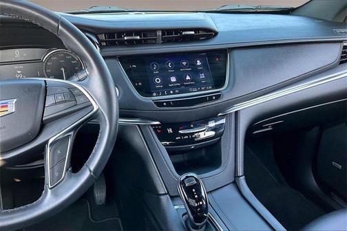 2023 Cadillac XT5 Luxury