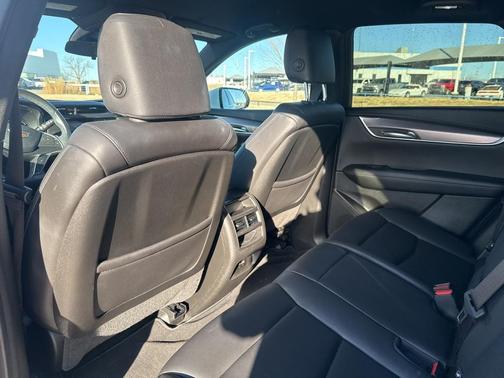 2023 Cadillac XT5 Luxury