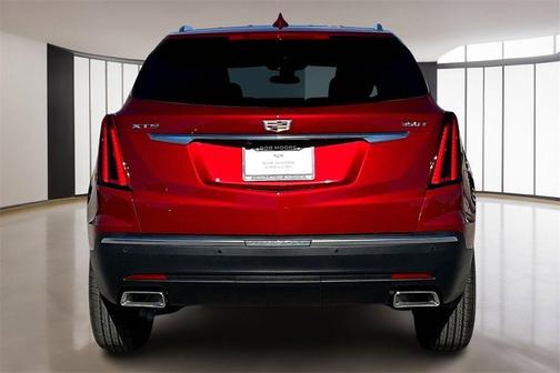 2026 Cadillac XT5 Luxury