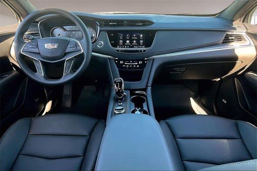 2026 Cadillac XT5 Luxury