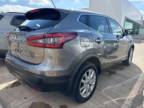 2021 Nissan Rogue Sport S