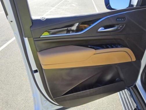 2024 Cadillac Escalade ESV Sport