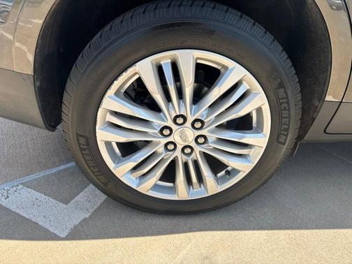 Dark Mocha Metallic 2019 Cadillac XT5 Premium Luxury