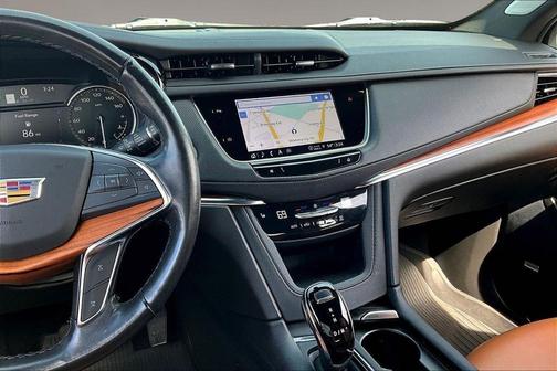 Latte 2023 Cadillac XT5 Premium Luxury