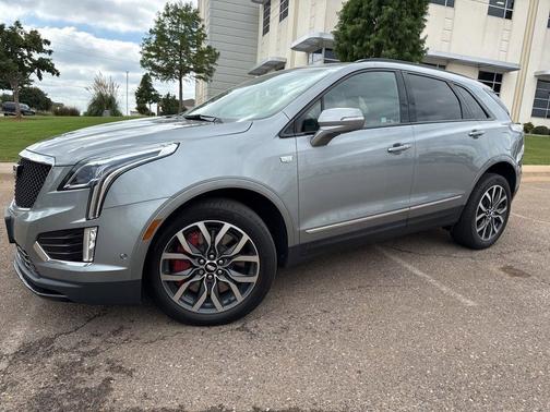 2023 Cadillac XT5 Sport