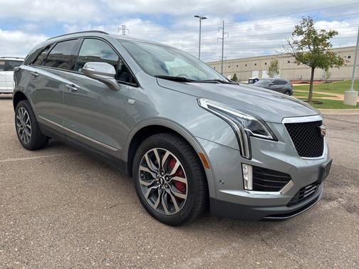 2023 Cadillac XT5 Sport