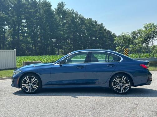 2021 BMW 330 i xDrive