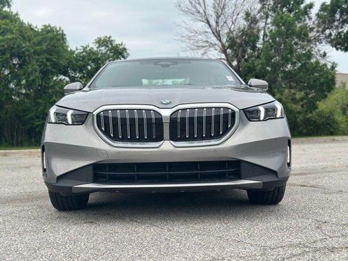 Gray Metallic 2026 BMW 530 i xDrive