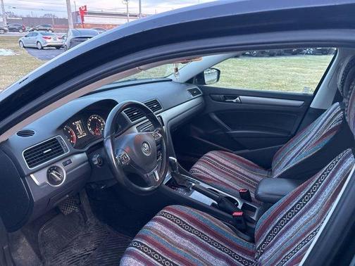 2014 Volkswagen Passat 2.5L SE