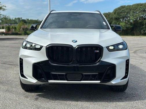2026 BMW X5 M60i