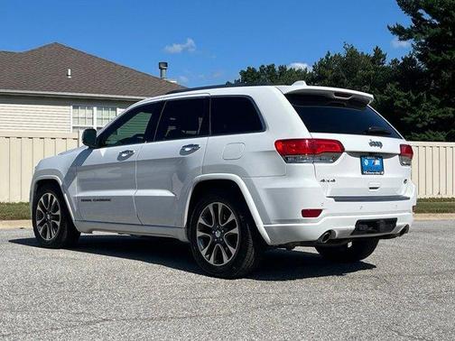 Bright White Clearcoat 2018 Jeep Grand Cherokee Overland