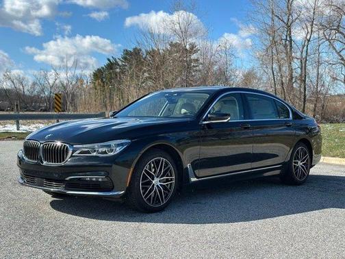 2018 BMW 750 i xDrive