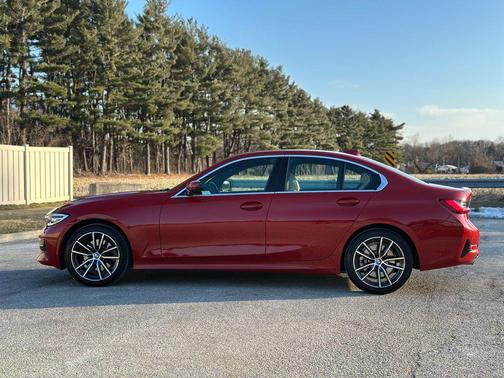 2021 BMW 330 i xDrive