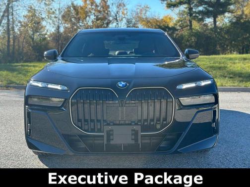 2025 BMW 740 i xDrive