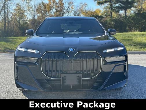 2025 BMW 740 i xDrive