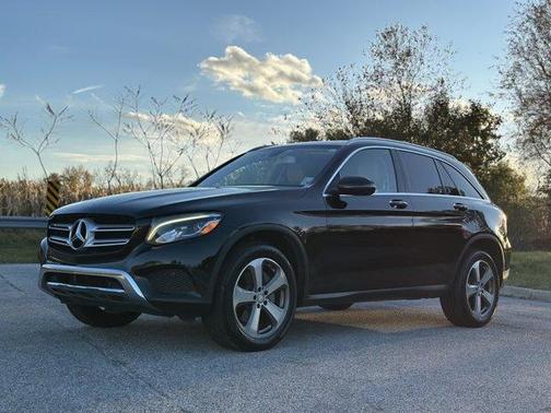 2017 Mercedes-Benz GLC 300 Base