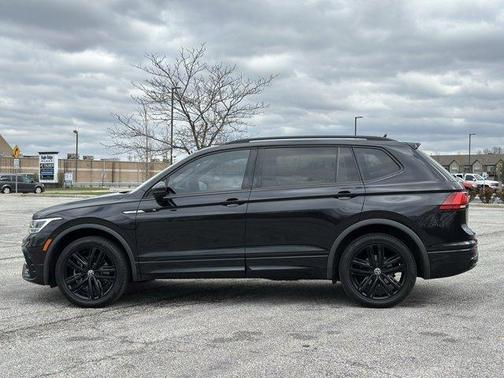 2022 Volkswagen Tiguan 2.0T SE R-Line Black