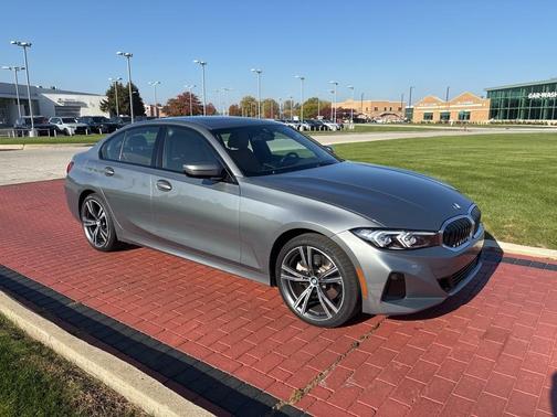 2023 BMW 330 i xDrive