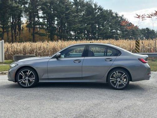 2023 BMW 330 i xDrive