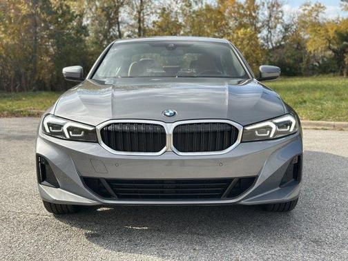 2023 BMW 330 i xDrive