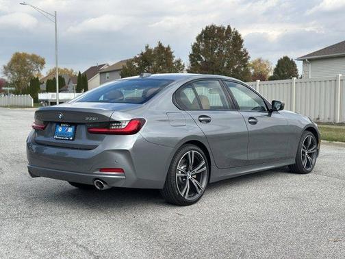 2023 BMW 330 i xDrive