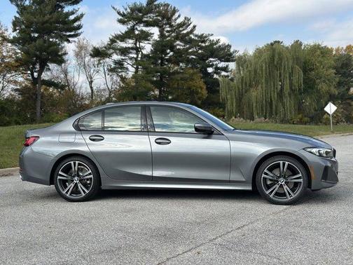 2023 BMW 330 i xDrive