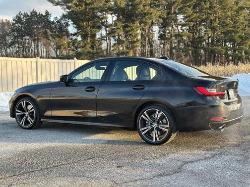 2023 BMW 330 i xDrive