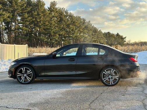 2023 BMW 330 i xDrive