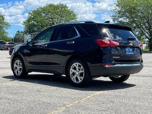 Midnight Blue Metallic 2021 Chevrolet Equinox Premier