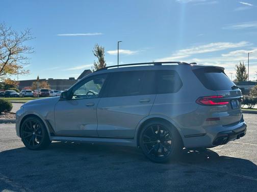 2026 BMW X7 M60i
