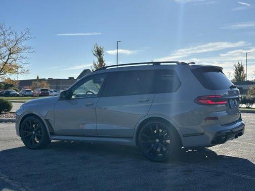 2026 BMW X7 M60i
