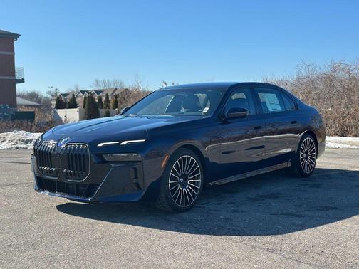 2026 BMW 760 760i xDrive