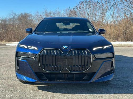 2026 BMW 760 760i xDrive