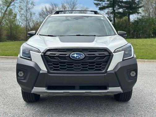 Crystal White Pearl 2022 Subaru Forester Wilderness