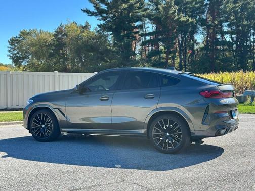 2022 BMW X6 xDrive40i
