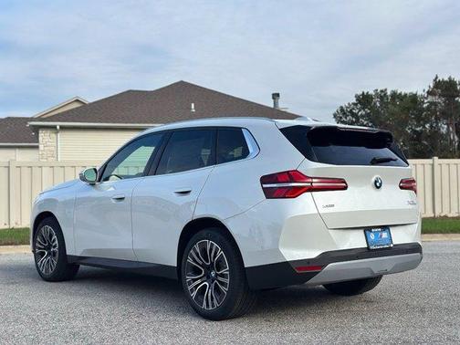 Mineral White Metallic 2026 BMW X3 30 xDrive