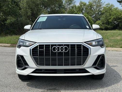 2022 Audi Q3 45 S line Premium