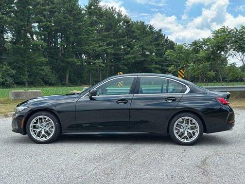 2025 BMW 330 i xDrive