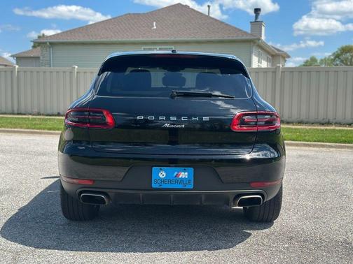 Black 2018 Porsche Macan
