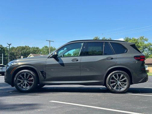 Gray Metallic 2026 BMW X5 xDrive40i