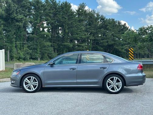 2013 Volkswagen Passat 3.6 SE