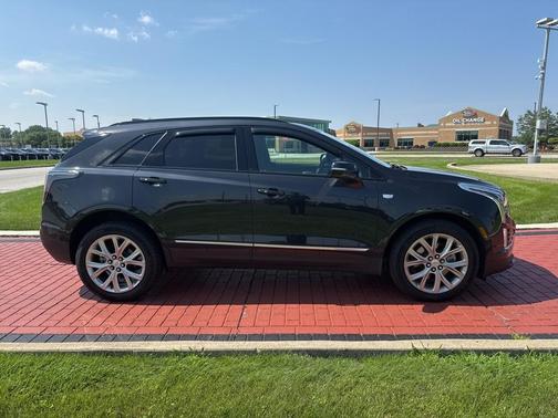 2020 Cadillac XT5 Sport