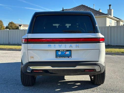 2022 Rivian R1S Launch Edition