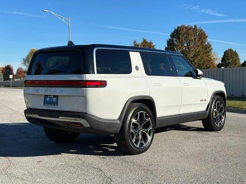 2022 Rivian R1S Launch Edition