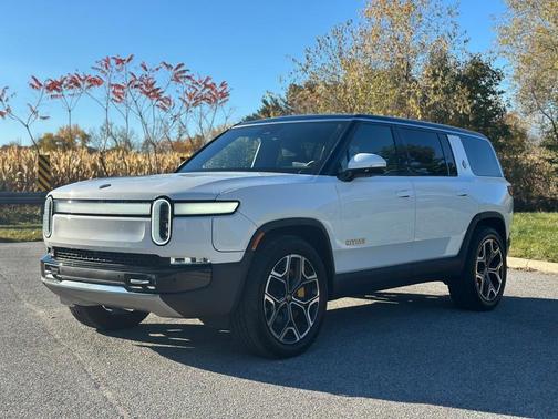 2022 Rivian R1S Launch Edition