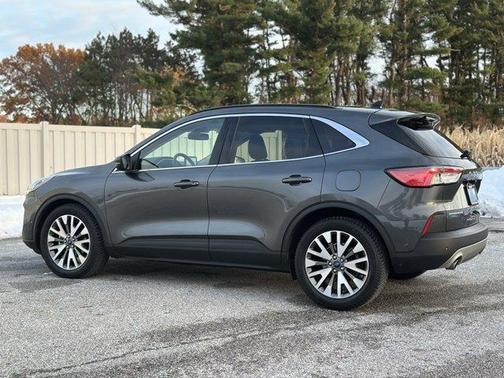 2020 Ford Escape Titanium Hybrid