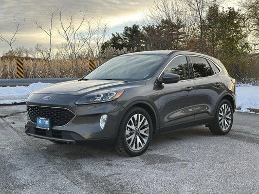 2020 Ford Escape Titanium Hybrid