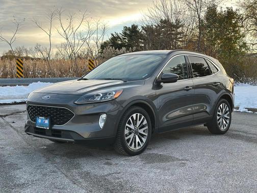 2020 Ford Escape Titanium Hybrid